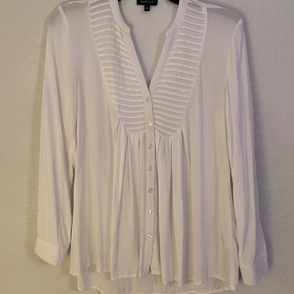 SPENSE Womens White Flowy V-Neck Tunic. Size Small.